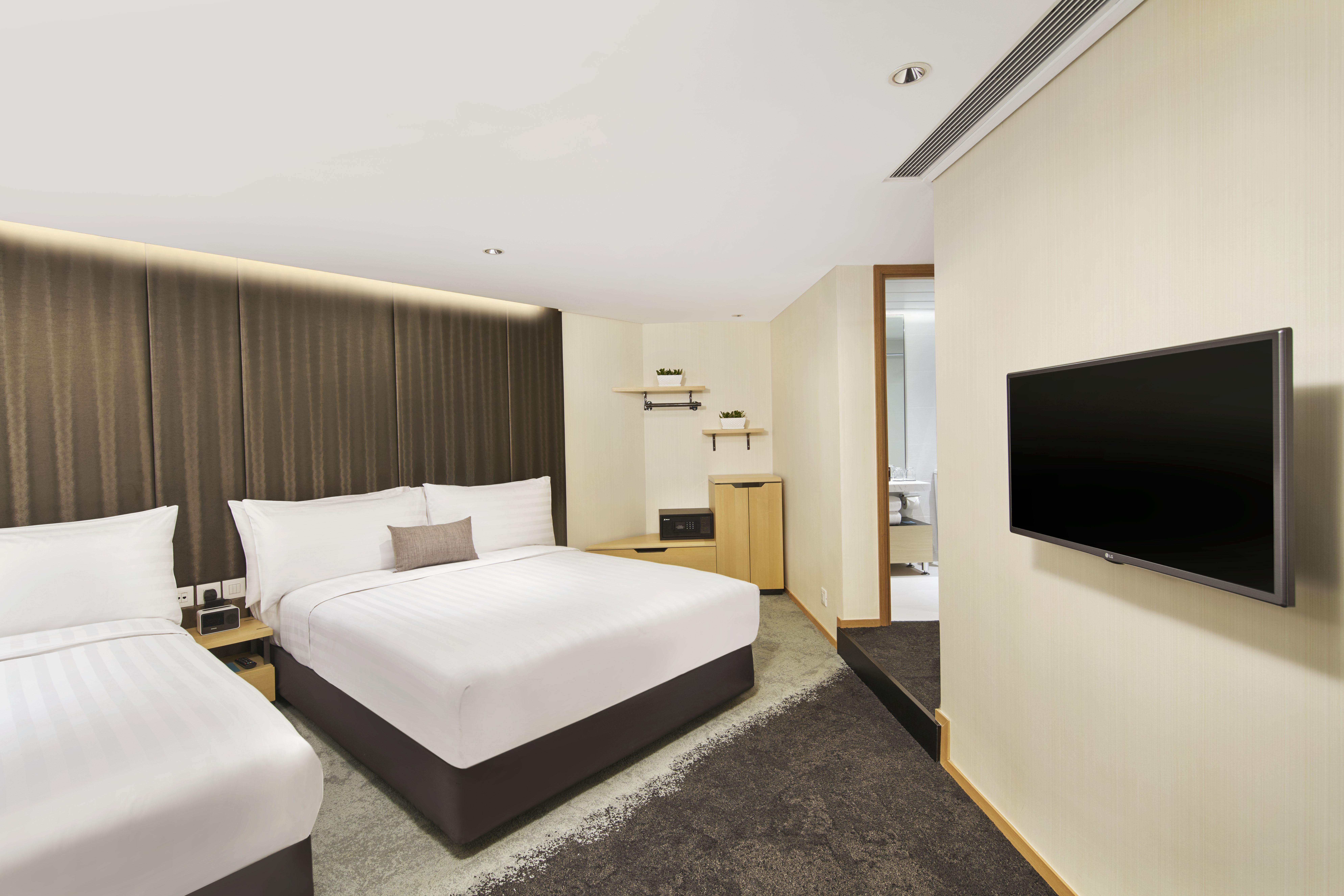 Hotel 108, Hong Kong Exterior photo